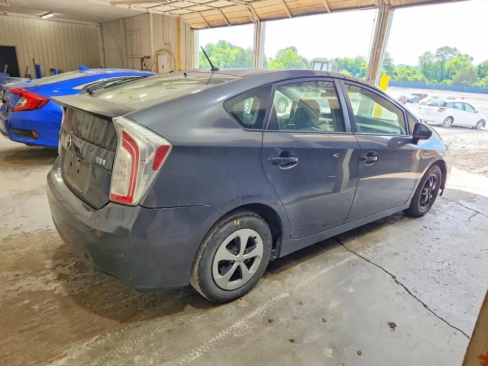 2012 TOYOTA PRIUS TWO  