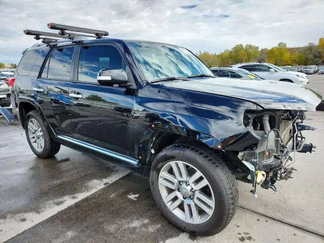 2013 TOYOTA 4RUNNER SR5  
