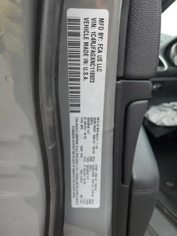2022 JEEP GRAND CHEROKEE LAREDO E  