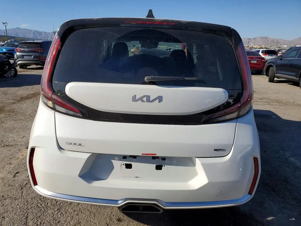 2025 KIA SOUL GT-LINE  