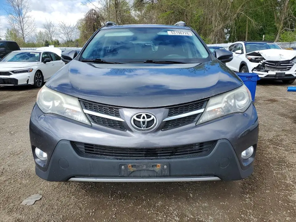 2015 TOYOTA RAV4 XLE  