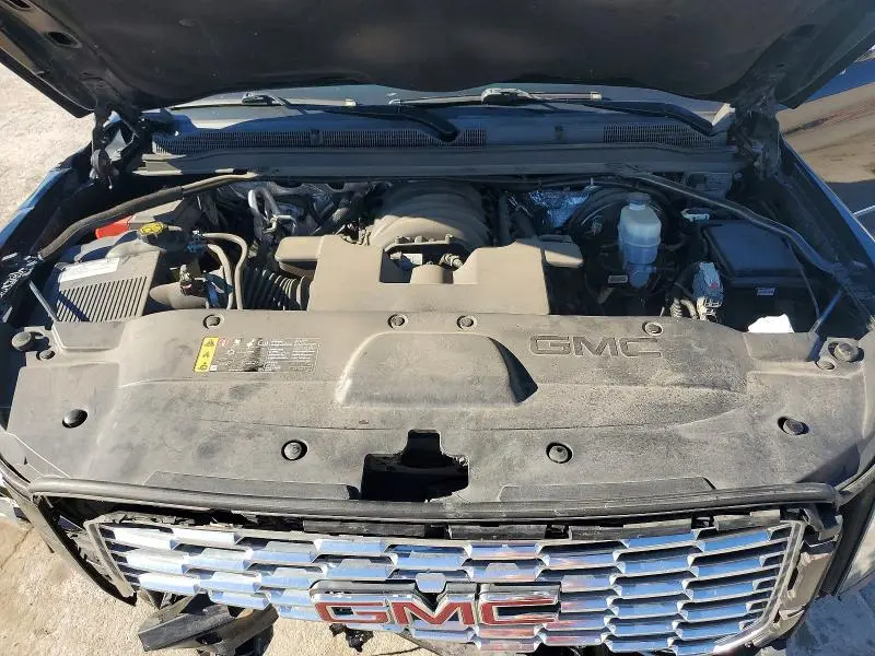2018 GMC YUKON XL DENALI  
