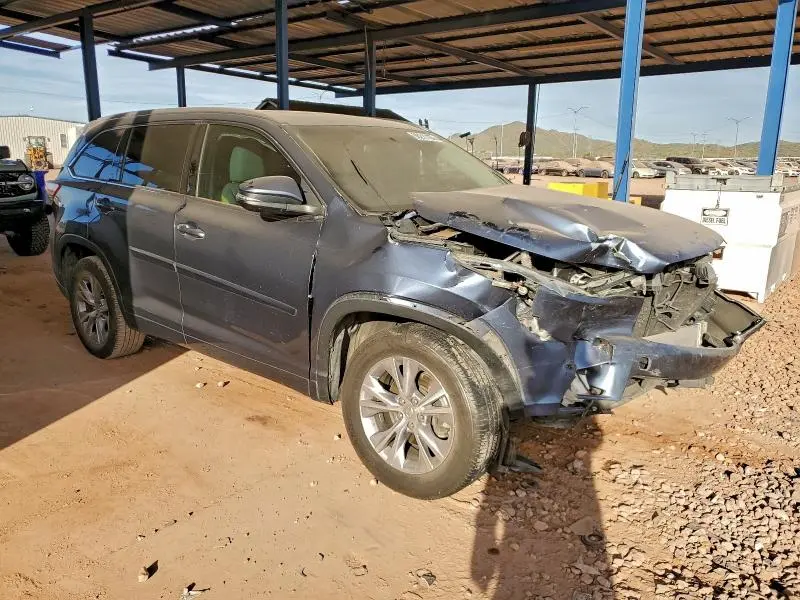 2015 TOYOTA HIGHLANDER XLE  