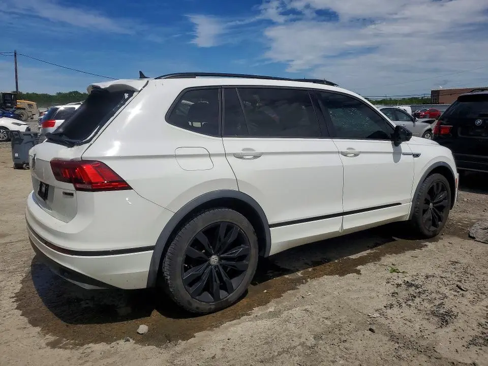 2020 VOLKSWAGEN TIGUAN SE  
