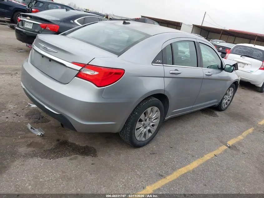 2014 CHRYSLER 200 LX