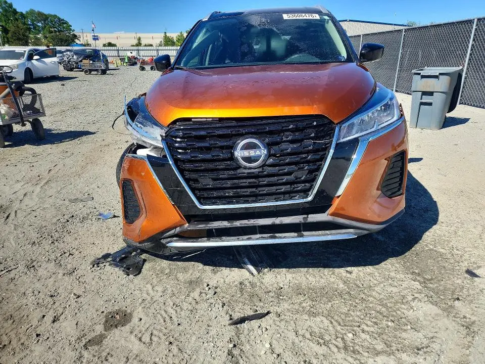 2023 NISSAN KICKS SV  