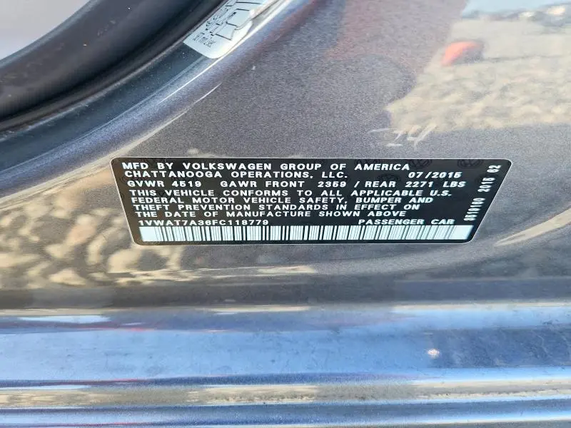 2015 VOLKSWAGEN PASSAT S  