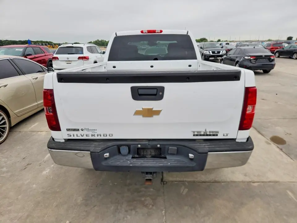 2011 CHEVROLET SILVERADO C1500 LT  