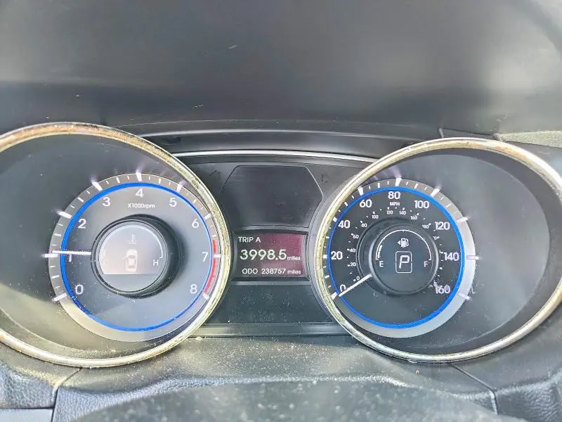 2011 HYUNDAI SONATA GLS  