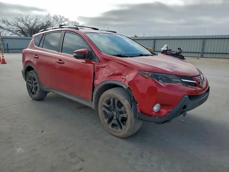 2014 TOYOTA RAV4 XLE  