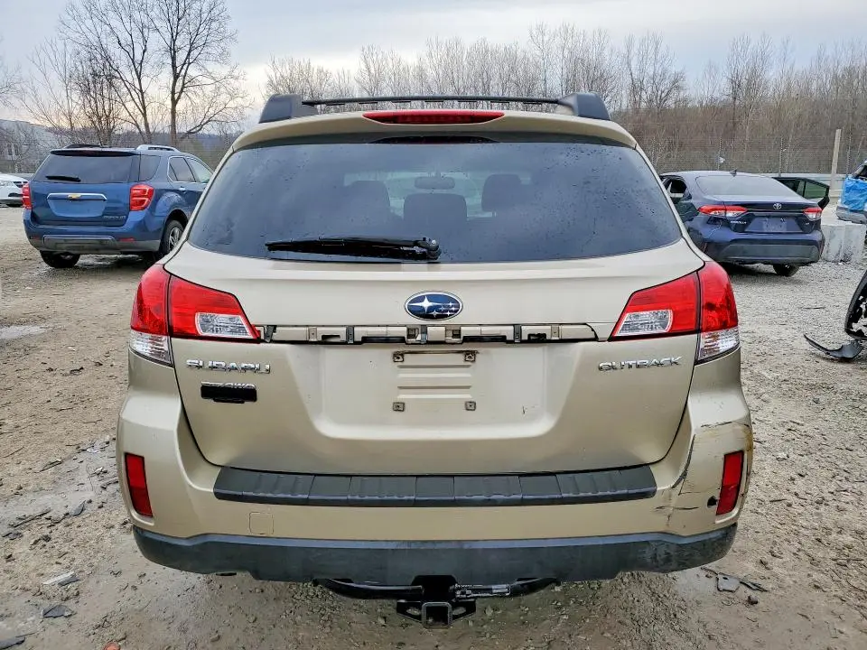 2010 SUBARU OUTBACK 2.5I PREMIUM  