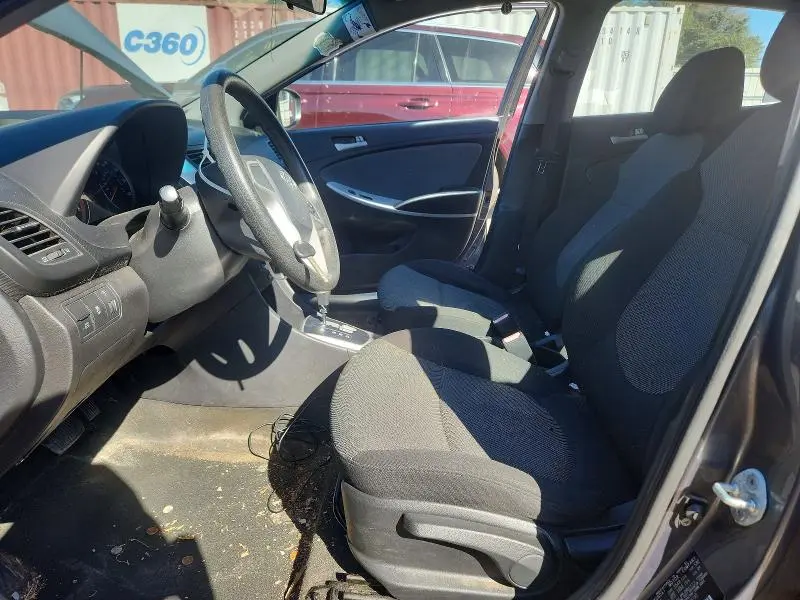 2012 HYUNDAI ACCENT GS  