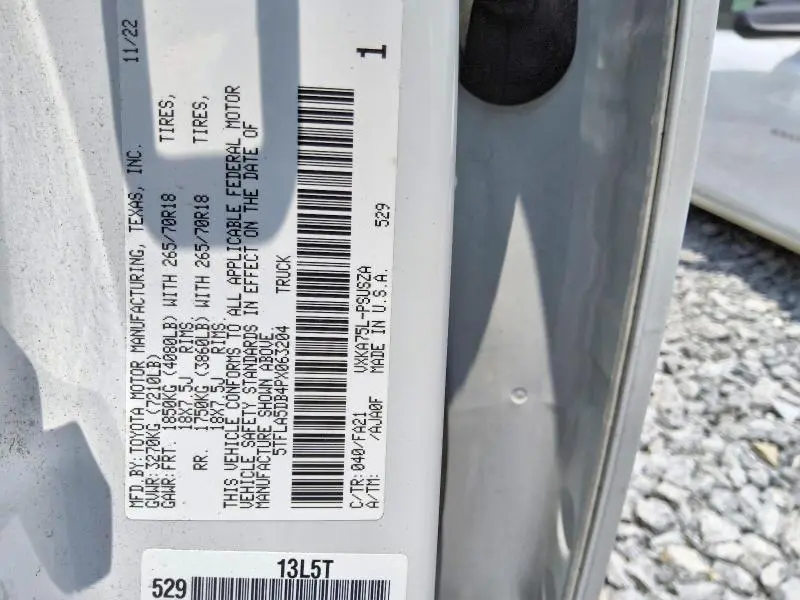 2023 TOYOTA TUNDRA SR5  