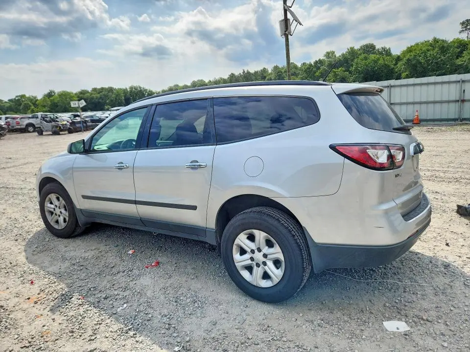 2015 CHEVROLET TRAVERSE LS  