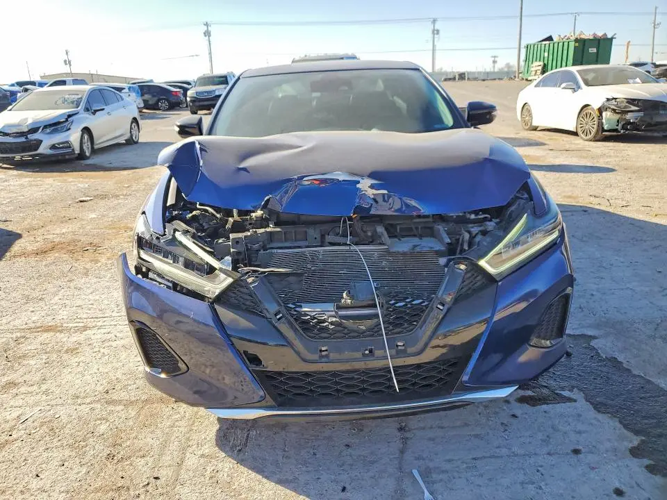 2023 NISSAN MAXIMA 3.5 SV  