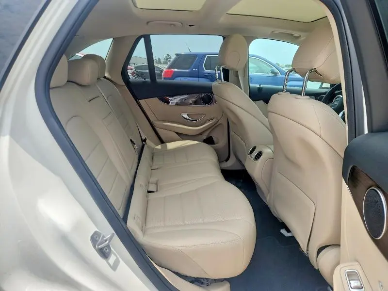 2021 MERCEDES-BENZ GLC 300 4MATIC  