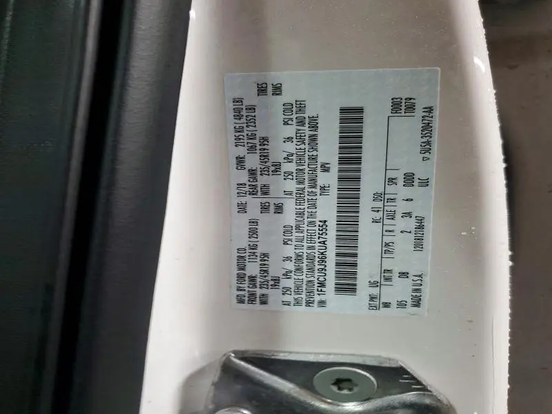 2019 FORD ESCAPE TITANIUM  