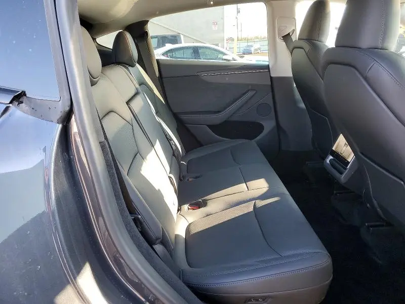 2026 TESLA MODEL Y   