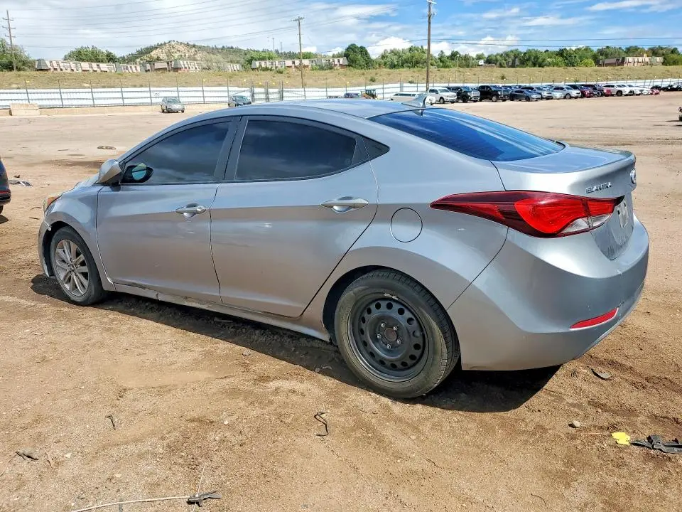 2015 HYUNDAI ELANTRA SE  