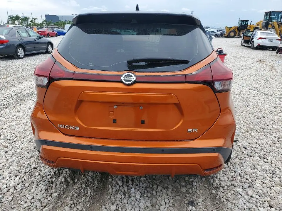 2021 NISSAN KICKS SR  