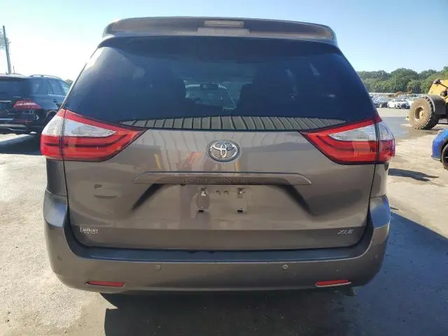 2015 TOYOTA SIENNA XLE  