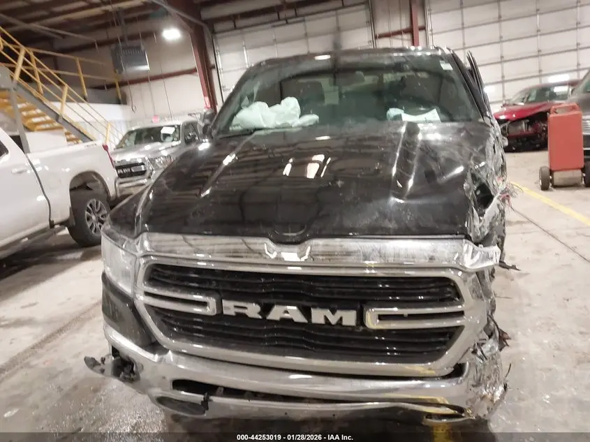 2019 RAM 1500 BIG HORN/LONE STAR  4X4 6'4 BOX