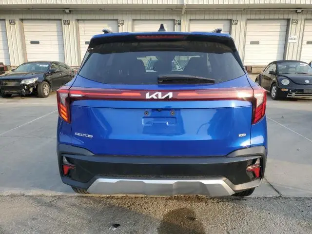 2024 KIA SELTOS S  