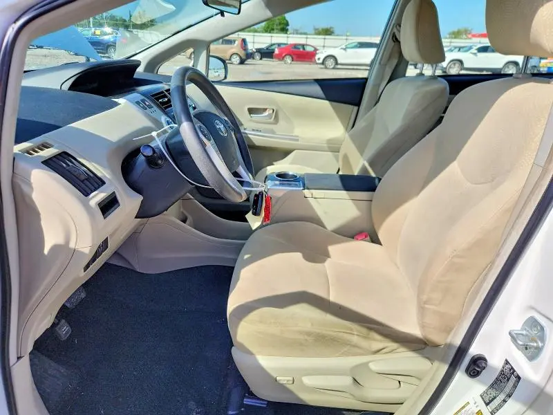 2012 TOYOTA PRIUS V TWO  