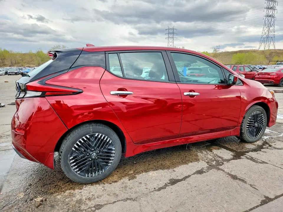 2025 NISSAN LEAF SV PLUS  