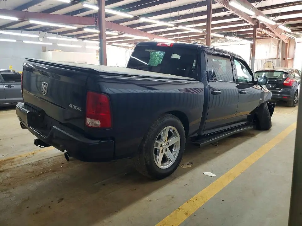 2012 DODGE RAM 1500 ST  