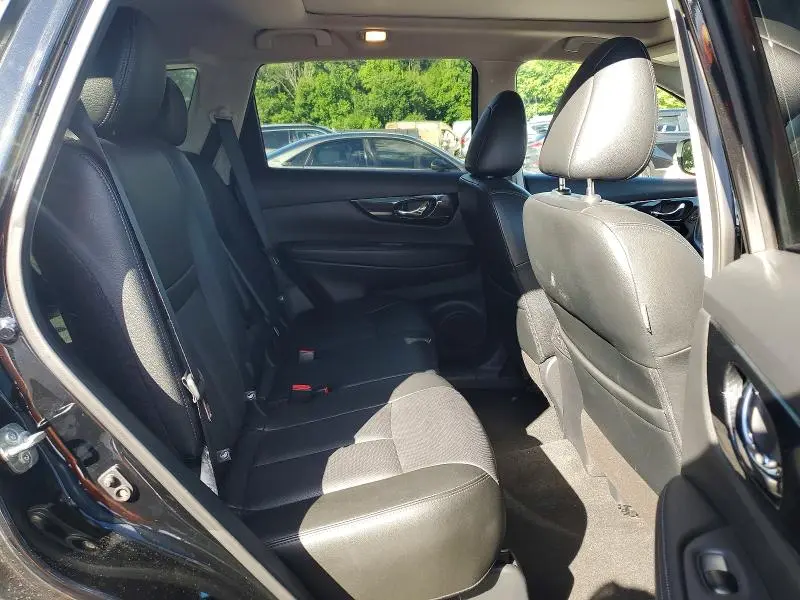 2019 NISSAN ROGUE SL  