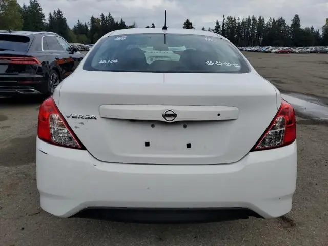 2019 NISSAN VERSA S  