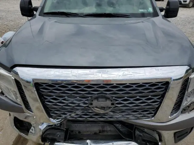 2018 NISSAN TITAN SV  