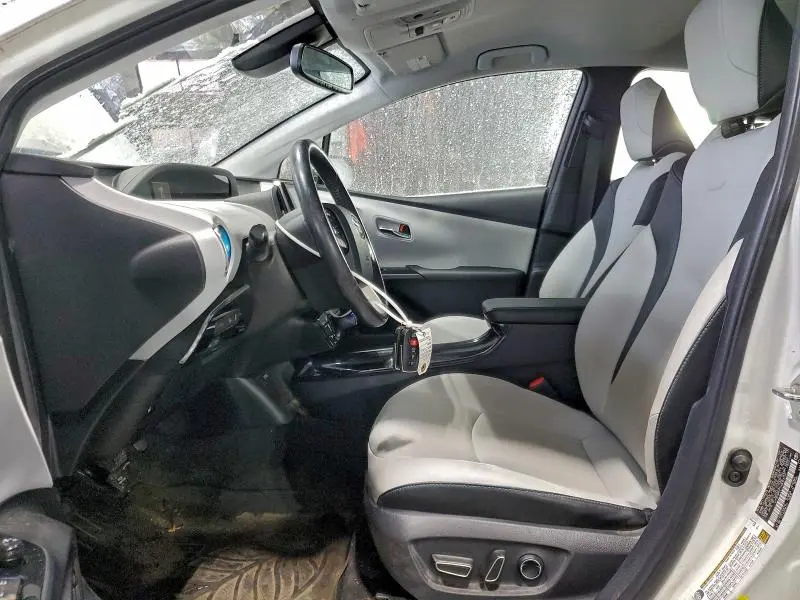 2017 TOYOTA PRIUS PRIME   