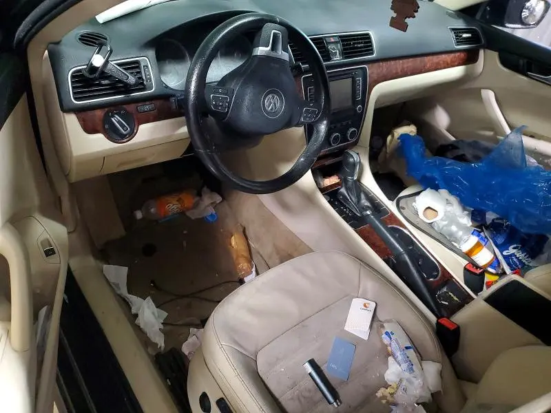 2013 VOLKSWAGEN PASSAT SEL  