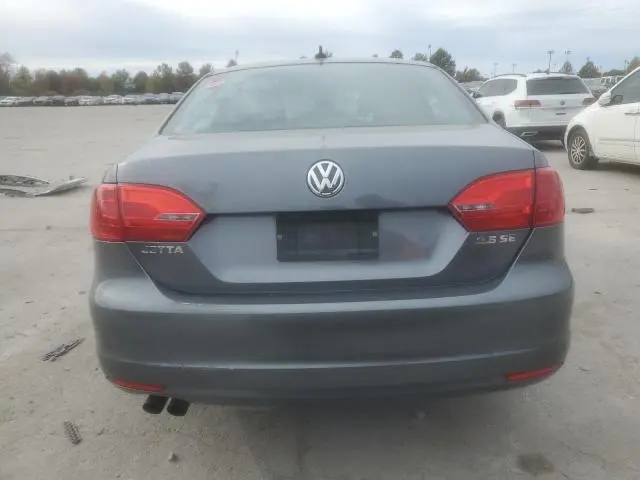 2013 VOLKSWAGEN JETTA SE  