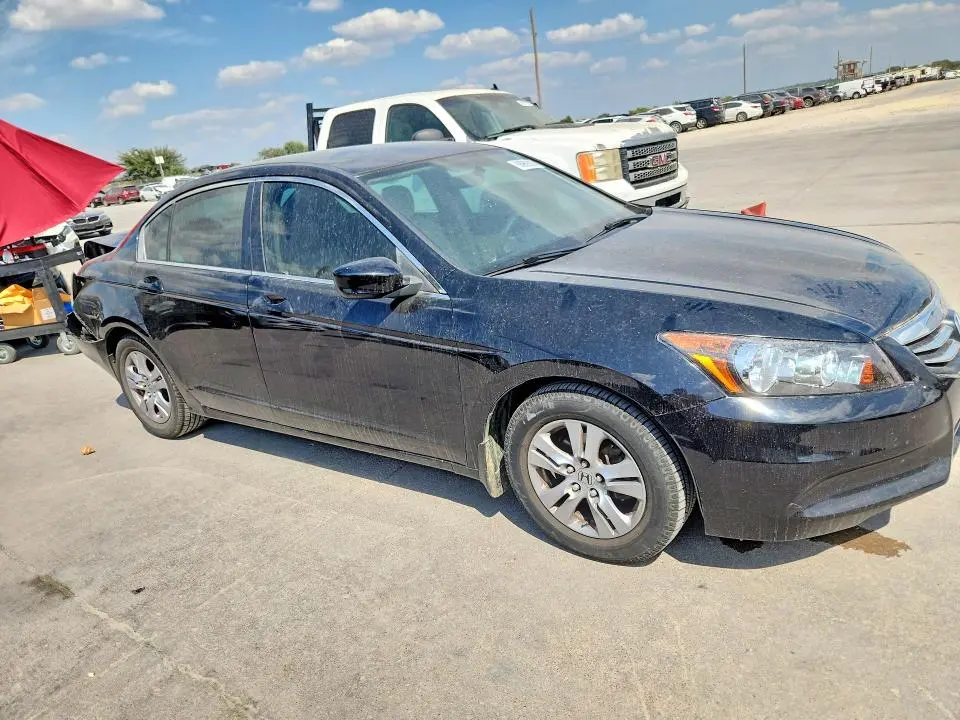 2012 HONDA ACCORD LXP  