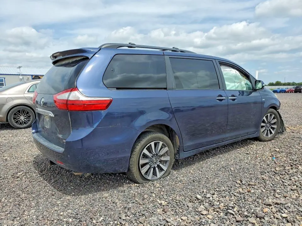 2018 TOYOTA SIENNA LIMITED PREMIUM 7-PASSENGER  