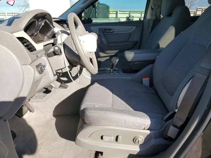 2017 CHEVROLET TRAVERSE LS  