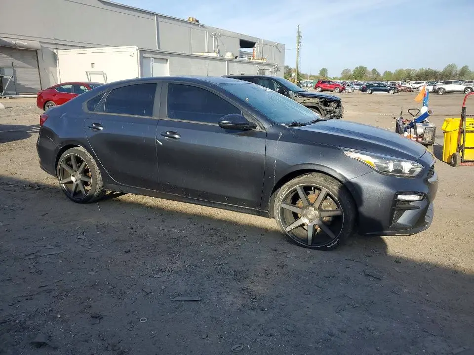 2019 KIA FORTE LXS  