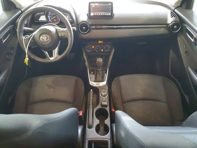 2017 TOYOTA YARIS IA BASE  