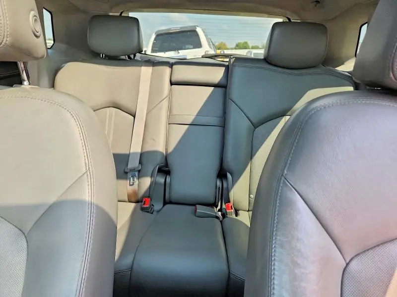 2012 CADILLAC SRX   