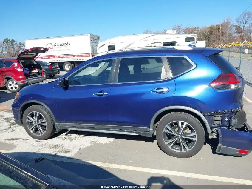 2019 NISSAN ROGUE SV