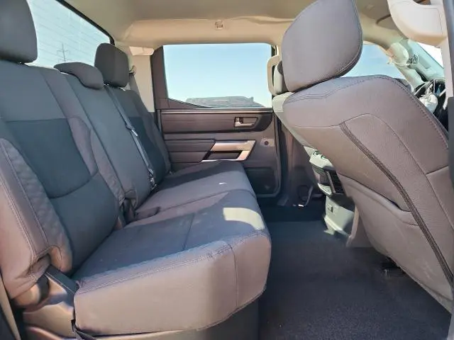 2024 TOYOTA TUNDRA CREWMAX SR5  