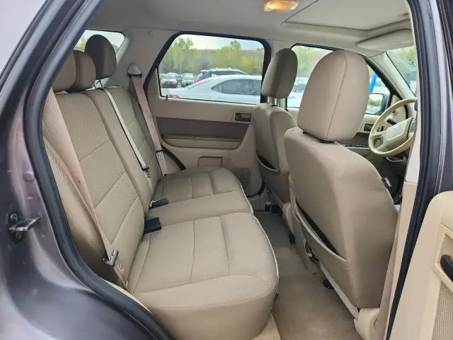 2010 FORD ESCAPE XLT  