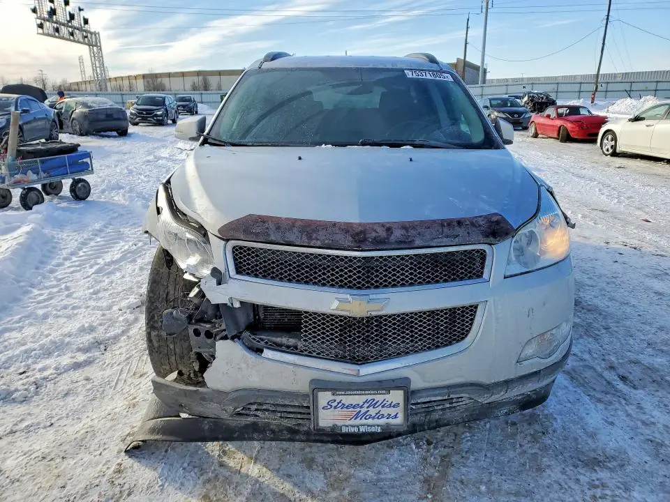 2011 CHEVROLET TRAVERSE LT  