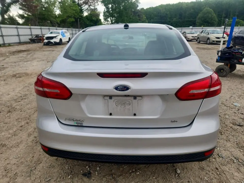 2018 FORD FOCUS SE  