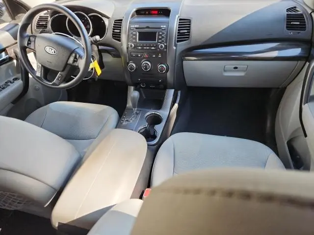 2012 KIA SORENTO BASE  
