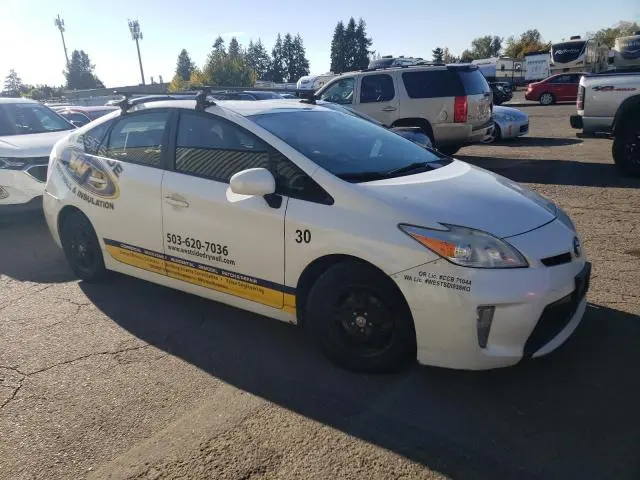 2014 TOYOTA PRIUS   