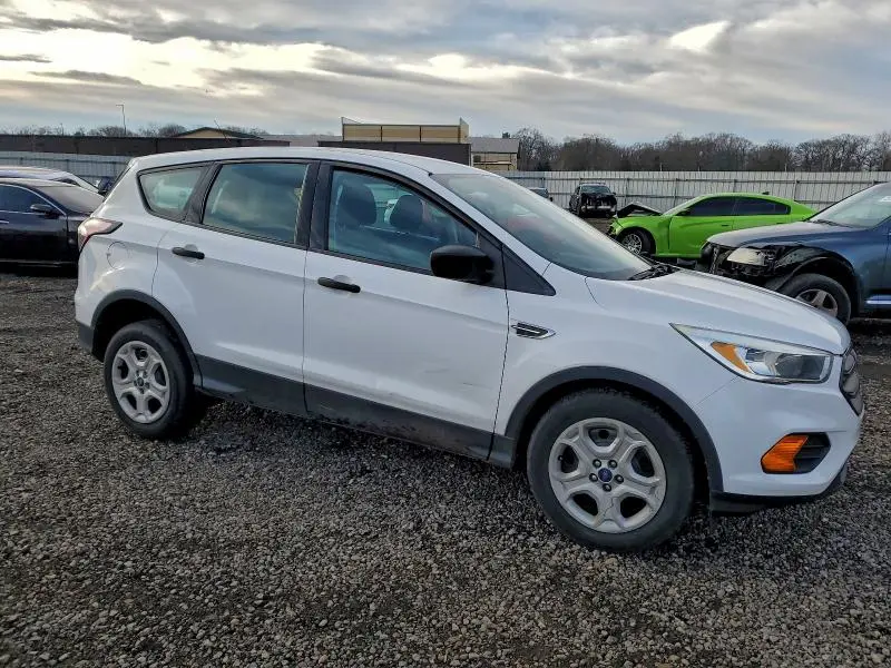 2017 FORD ESCAPE S  